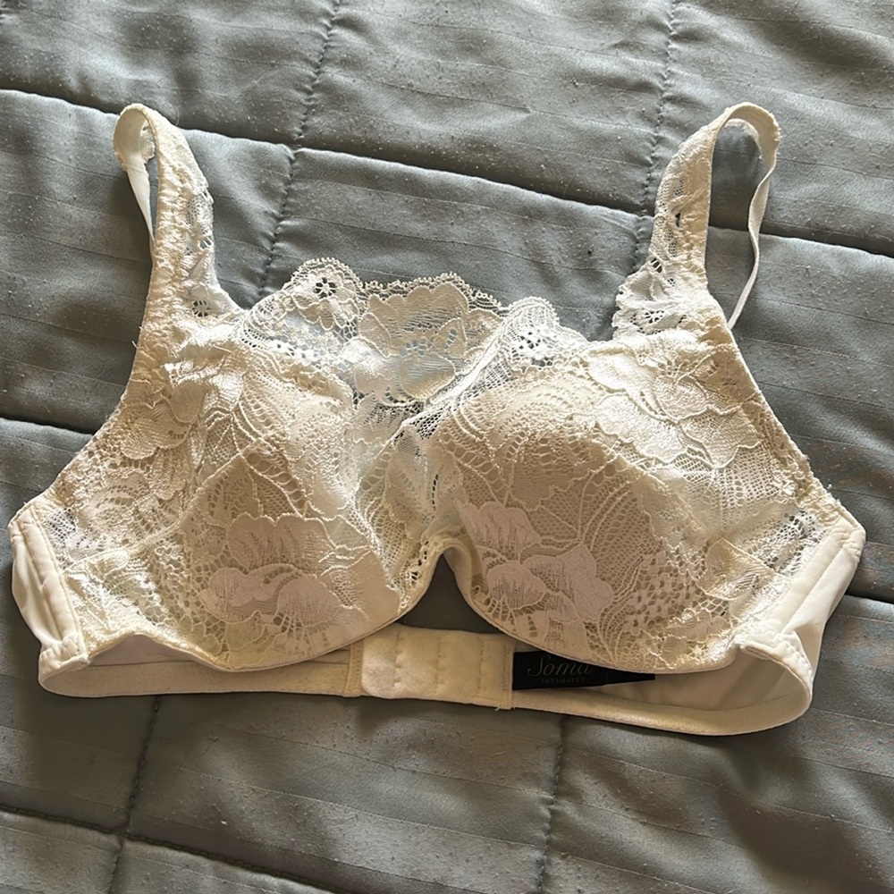Soma cami bra, cream color, 34B.